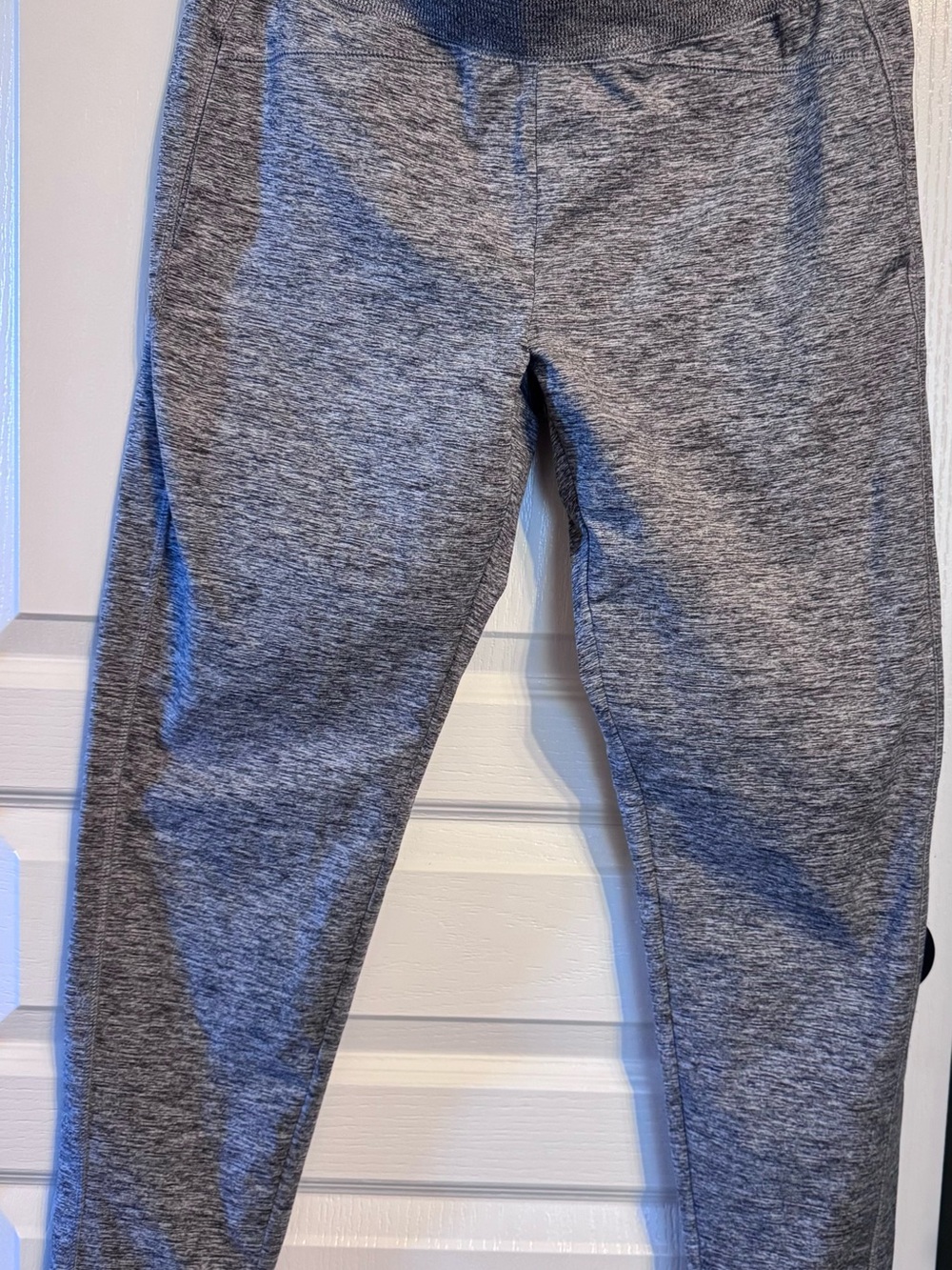 Z By ZELLA Gray (B&W pattern) Woman’s SZ M Sweatpants Joggers with Cuff